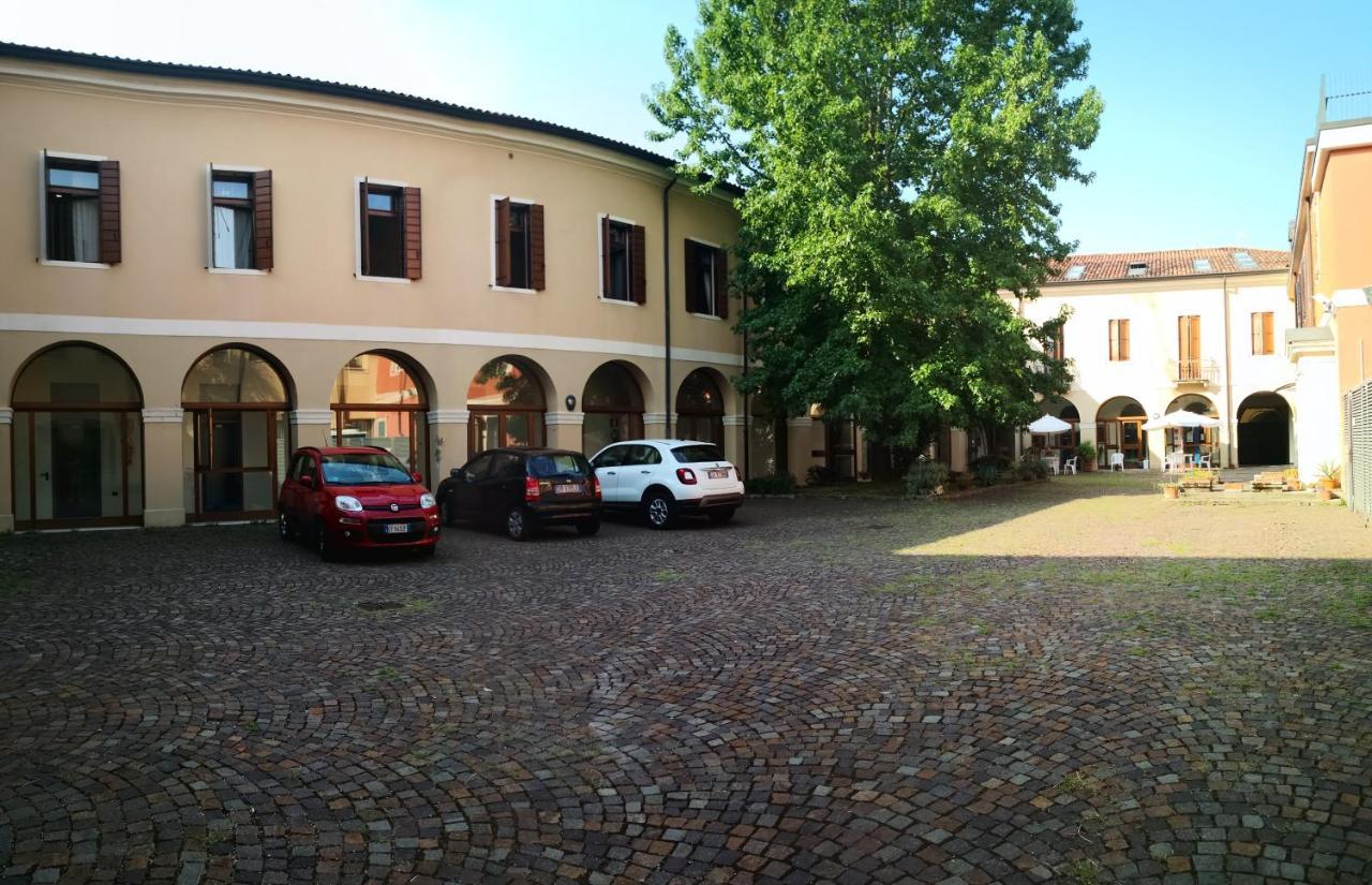 Hotel Casa Santa Caterina E Sant Antonio Padwa Zewnętrze zdjęcie