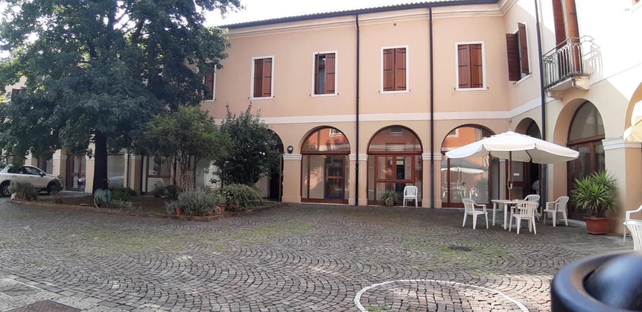 Hotel Casa Santa Caterina E Sant Antonio Padwa Zewnętrze zdjęcie