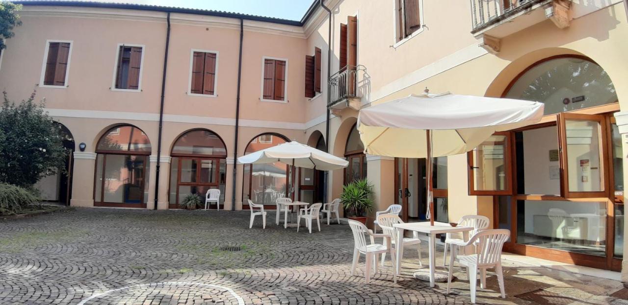 Hotel Casa Santa Caterina E Sant Antonio Padwa Zewnętrze zdjęcie