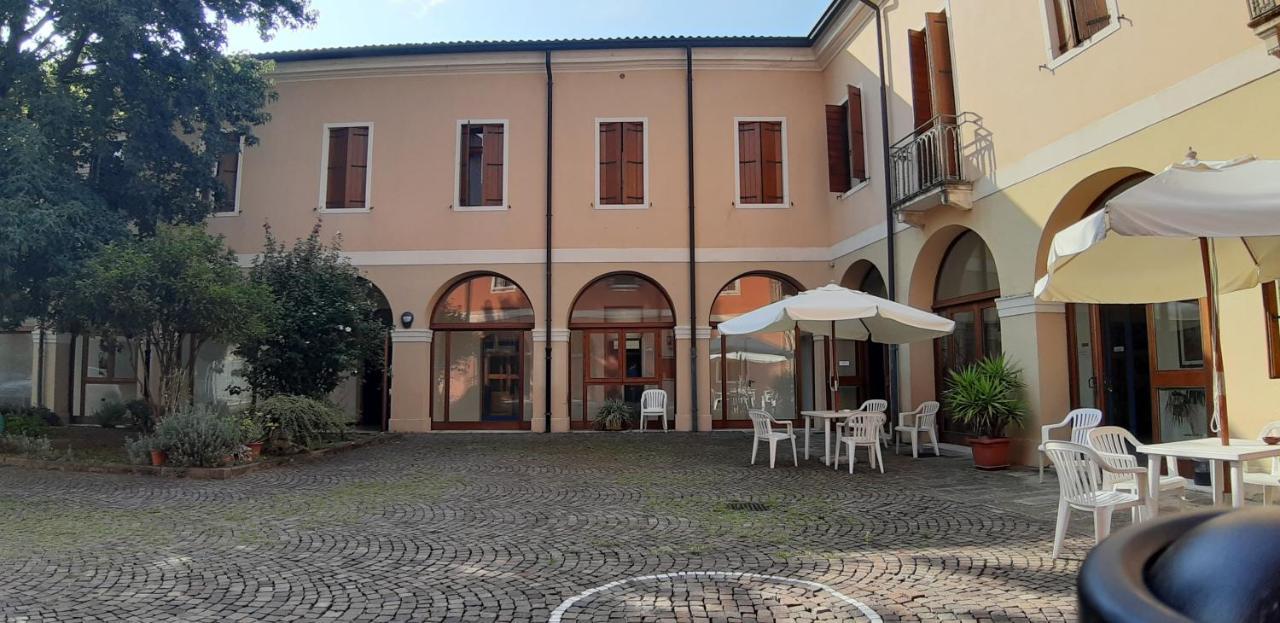 Hotel Casa Santa Caterina E Sant Antonio Padwa Zewnętrze zdjęcie
