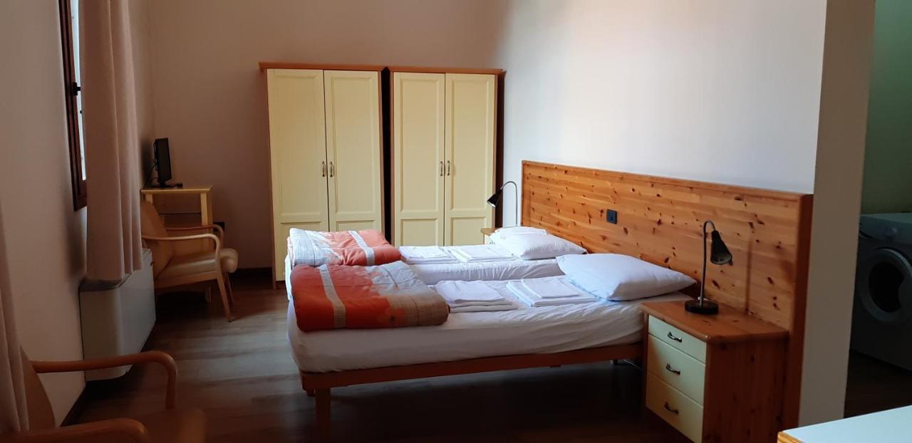 Hotel Casa Santa Caterina E Sant Antonio Padwa Zewnętrze zdjęcie