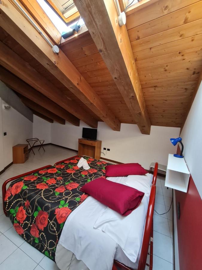 Hotel Casa Santa Caterina E Sant Antonio Padwa Zewnętrze zdjęcie