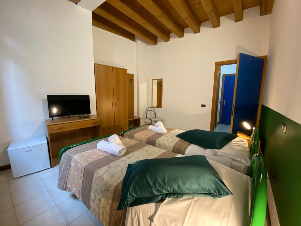 Hotel Casa Santa Caterina E Sant Antonio Padwa Zewnętrze zdjęcie